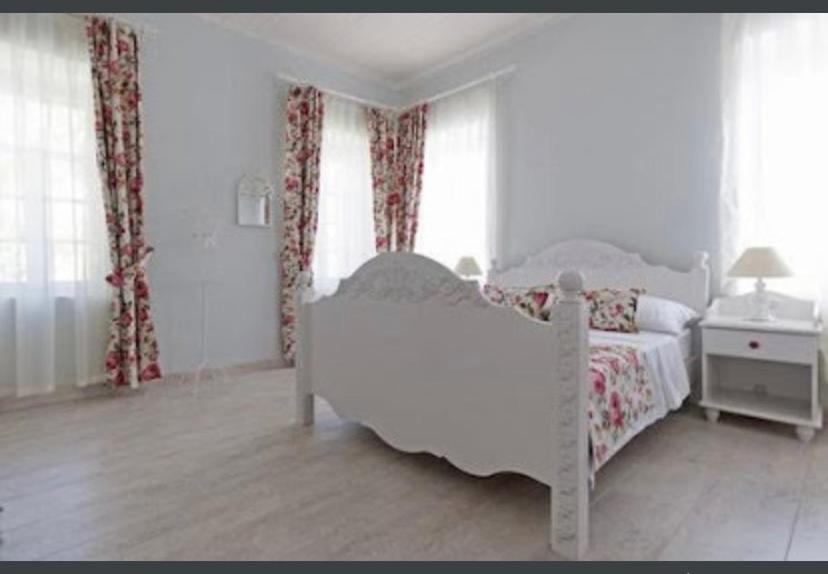 The White Hotel Alacati Exterior foto